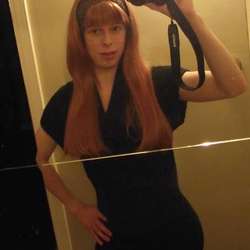 alyssafox's Chat & Dating Profile