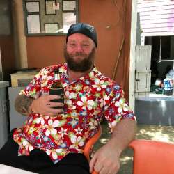 bloodyugly's Chat & Dating Profile