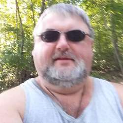 bullrider4sissy's Chat & Dating Profile